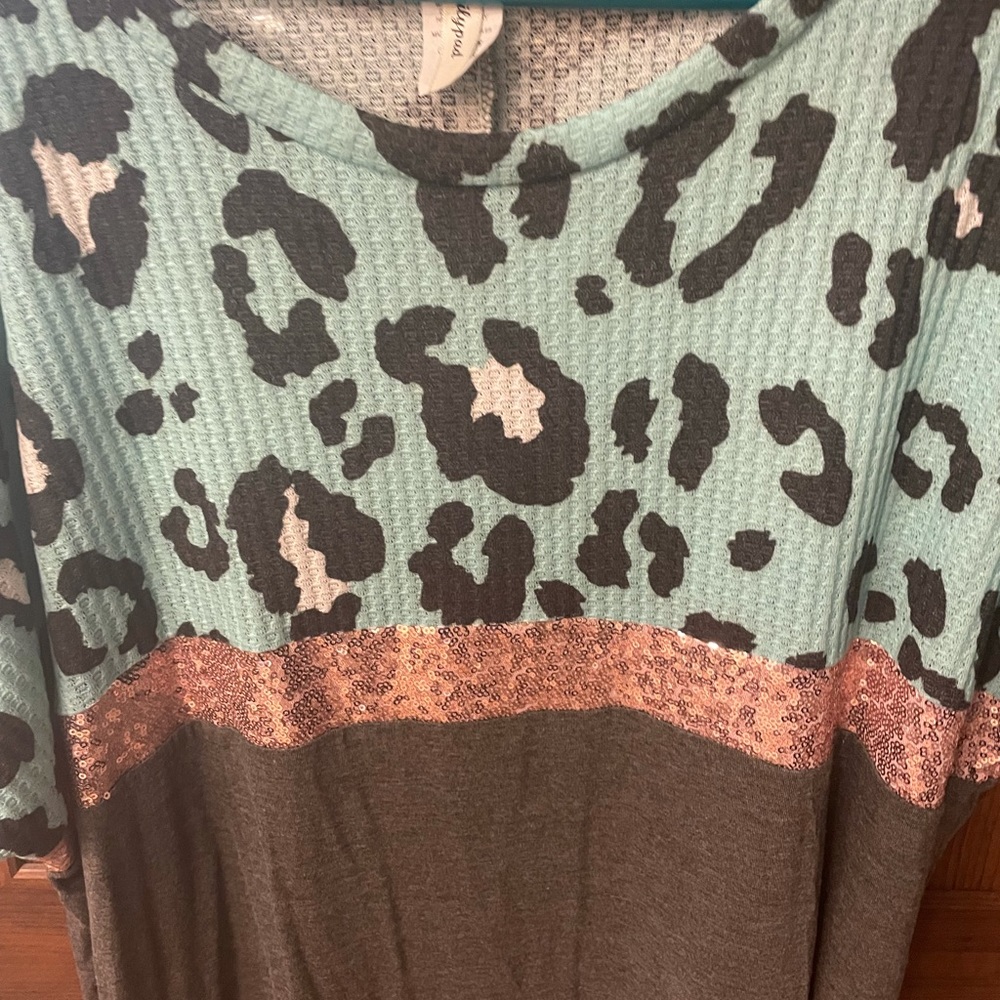 NWOT cute leopard and sequin shirt